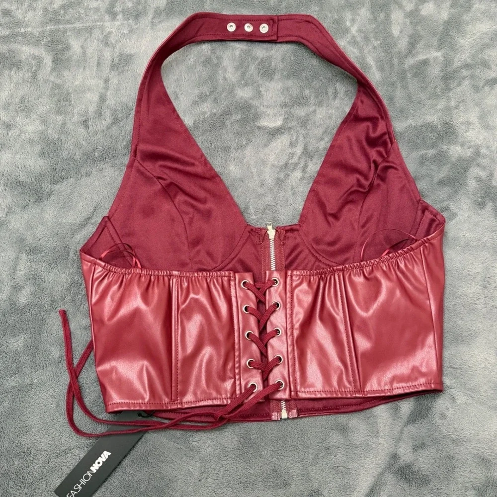 Fashion Nova Giulia PU Halter Top Womens L Burgundy NEW Faux Leather Corset Zip